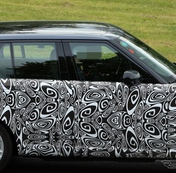 レンジローバー 改良新型のプロトタイプ
