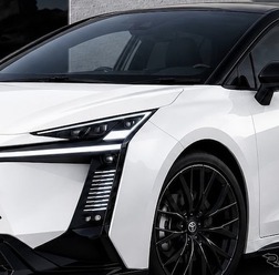 トヨタ カローラスポーツ 次期型の予想CG