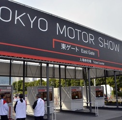 アフター4入場券なら比較的スムーズに入場できる。