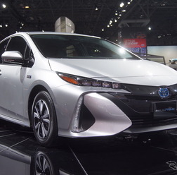 トヨタ プリウスPHV 新型（米国名：プリウス プライム）