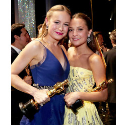 ブリー・ラーソン＆アリシア・ヴィキャンデル／【第88回アカデミー賞】(C)Getty Images