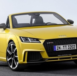 新型アウディ TT RS ロードスター