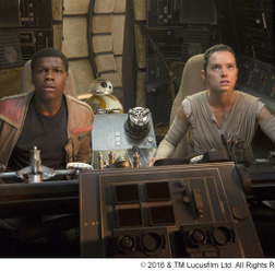 『スター・ウォーズ／フォースの覚醒』MovieNEX（C）2016 ＆ TM Lucusfilm Ltd. All Rights Reserved.