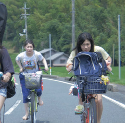 女子高生が自転車で1000キロ走る青春映画『私たちのハァハァ』がDVDに