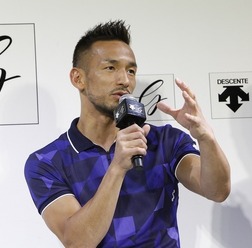 デサントゴルフ「中田英寿×片山晋呉マッチプレー対決」発表会