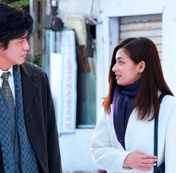佐藤浩市×尾野真千子/『起終点駅 ターミナル』-(C) 2015桜木紫乃・小学館/「起終点駅 ターミナル」製作委員会