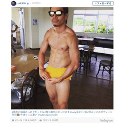 香川真司、長友佑都の3年前のボディを公開「今はもっと凄い」インスタグラムより
