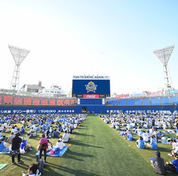 マツダオールスターエクスペリエンス2016 in YOKOHAMA」が7月15日に開催