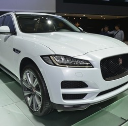ジャガー F-PACE（東京モーターショー15）