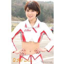 B-MAX Racing girl