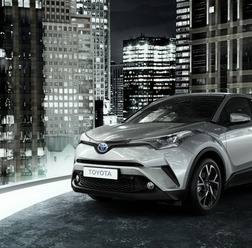 トヨタ C-HR(欧州仕様)