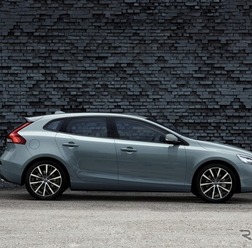 ボルボ V40