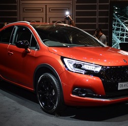 DS 4 クロスバック(東京モーターショー15)