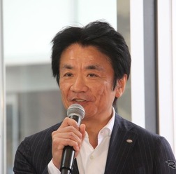 富士重工業 国内営業本部 マーケティング推進部 担当部長・宣伝課長 中村亜人氏