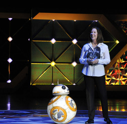 キャスリーン・ケネディ＆BB-8／『スター・ウォーズ／フォースの覚醒』D23 Expo Japan 2015