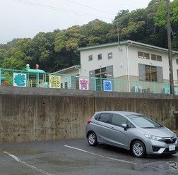 養老の滝の入り口にある養老保育園にて。なかなか素晴らしいネーミングである。