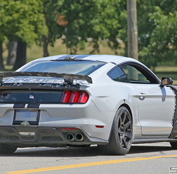 フォード　マスタングシェルビー GT500スクープ写真