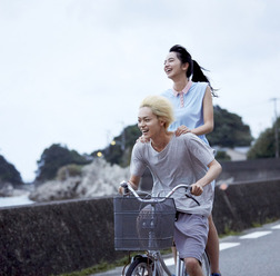 『溺れるナイフ』ティザービジュアル　（C）ジョージ朝倉/講談社　(c)2016「溺れるナイフ」製作委員会