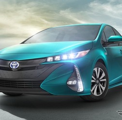 トヨタ プリウスPHV 新型