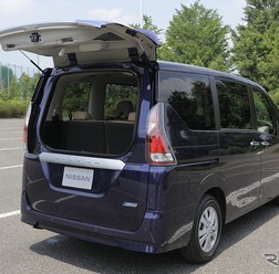 日産 セレナ