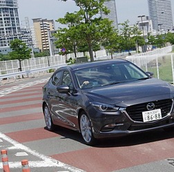 マツダ アクセラ 改良新型（SKYACTIV-D 2.2）