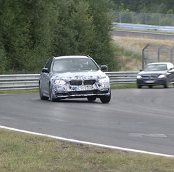 BMW 5シリーズ ツーリングスクープ写真