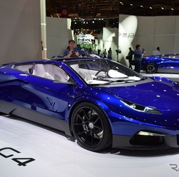 GLM G4(パリモーターショー16)