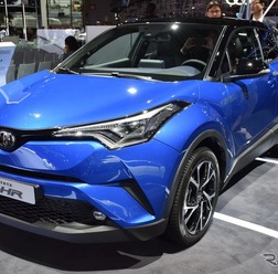 トヨタ C-HR(パリモーターショー16)
