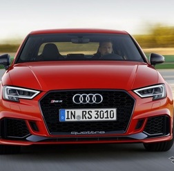 アウディ RS3 セダン