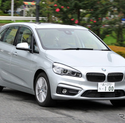 BMW 225xeアクティブ ツアラー