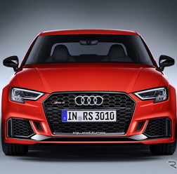 アウディ RS3 セダン