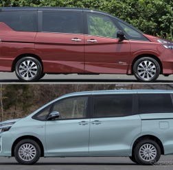 日産セレナ新型(上)とトヨタヴォクシー(下)を比較試乗