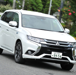 三菱 アウトランダー PHEV