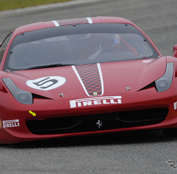 フェラーリ458チャレンジ