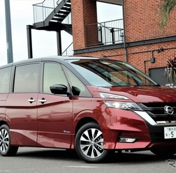 日産 セレナ