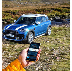 MINI クロスオーバー 新型のMINIコネクテッド