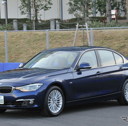 【BMW 318i】3シリーズに3気筒エンジン搭載のエントリーモデル［写真蔵］