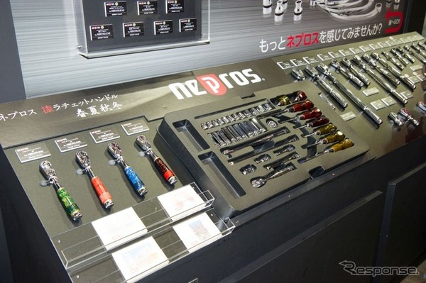 KTCブース（東京オートサロン17）