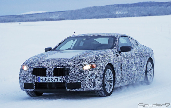 BMW 8シリーズ クーペスクープ写真