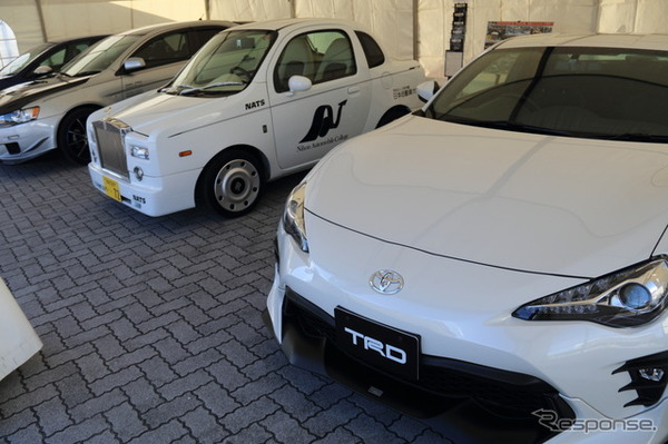 東京オートサロン2017で実施されたカスタムカー同乗試乗会