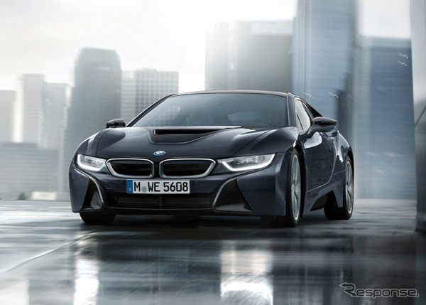 BMW i8プロトニックダークシルバー