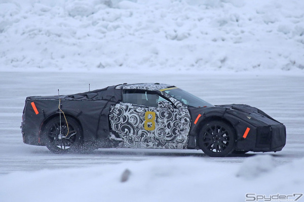 シボレー　コルベットC8 ZR1スクープ写真