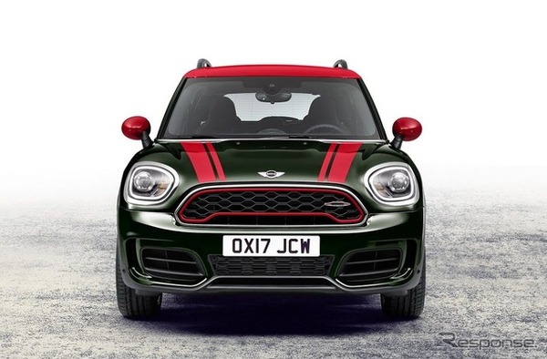 新型MINIクロスオーバーのジョンクーパー ワークス
