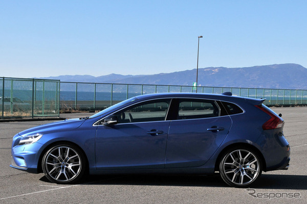 ボルボ V40 D4 Rデザイン ポールスターエディション（ポールスター・パフォーマンス・パーツ装着車）