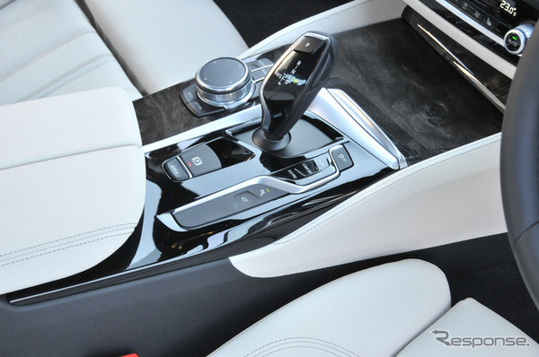 BMW 5シリーズ（540i Mスポーツ）