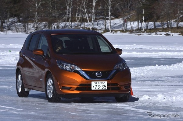 日産 ノート e-POWER