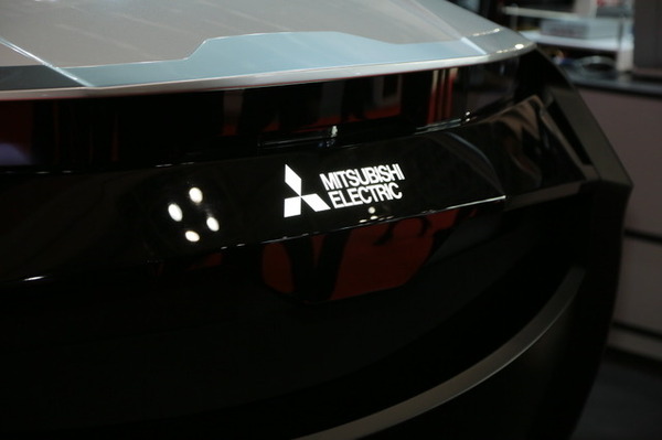 三菱電機 EMIRAI3 xDAS（東京モーターショー15）