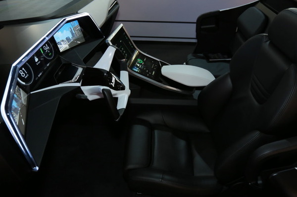 三菱電機 EMIRAI3 xDAS（東京モーターショー15）