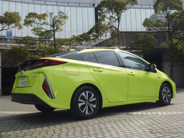 トヨタ プリウスPHV