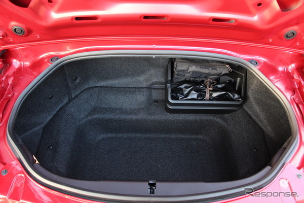 マツダ ロードスター RF RS（6MT）